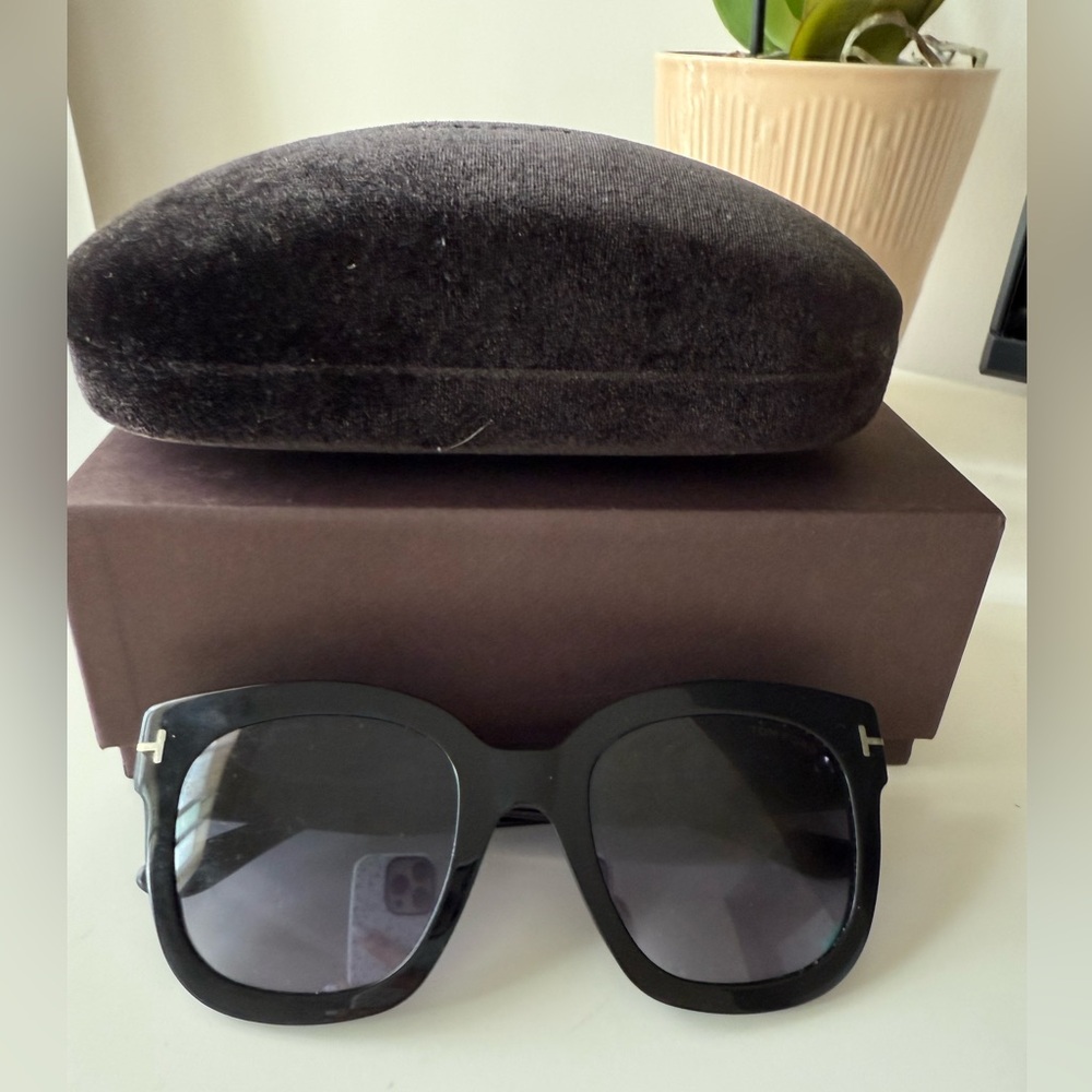 Black Designer Sunglasses